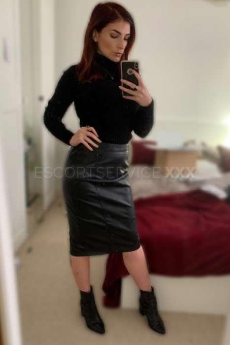 Escort Adreena Winters