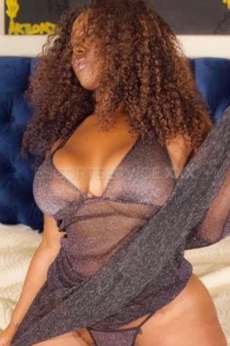 Escort Black Curve