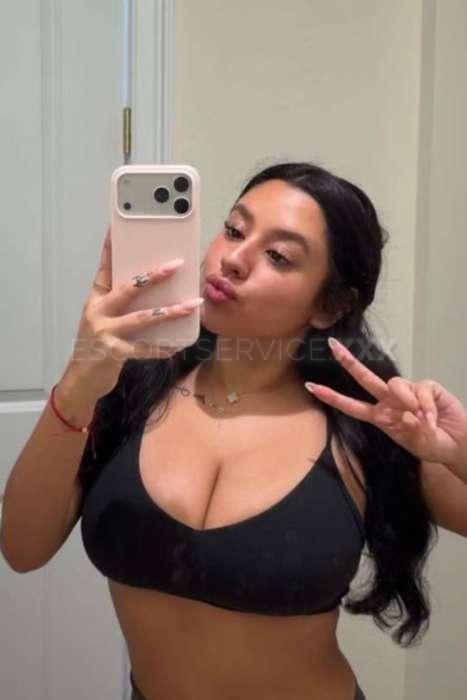 Begleiten Corina Smith